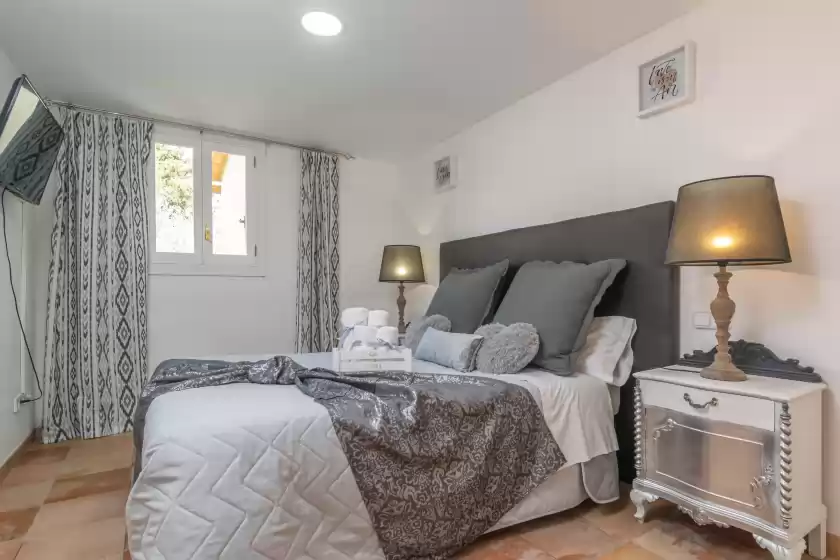 Holiday rentals in Refugi de les aguiles, Lloseta