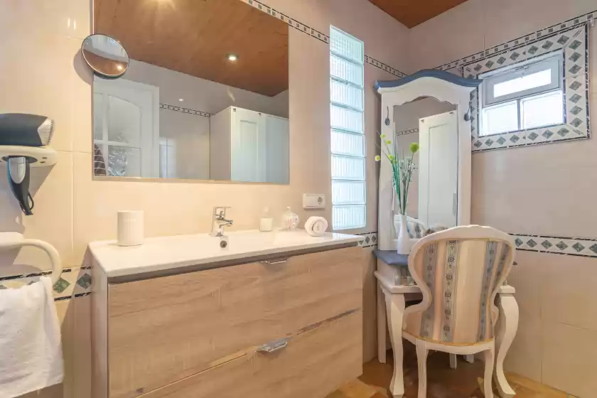 Holiday rentals in Refugi de les aguiles, Lloseta