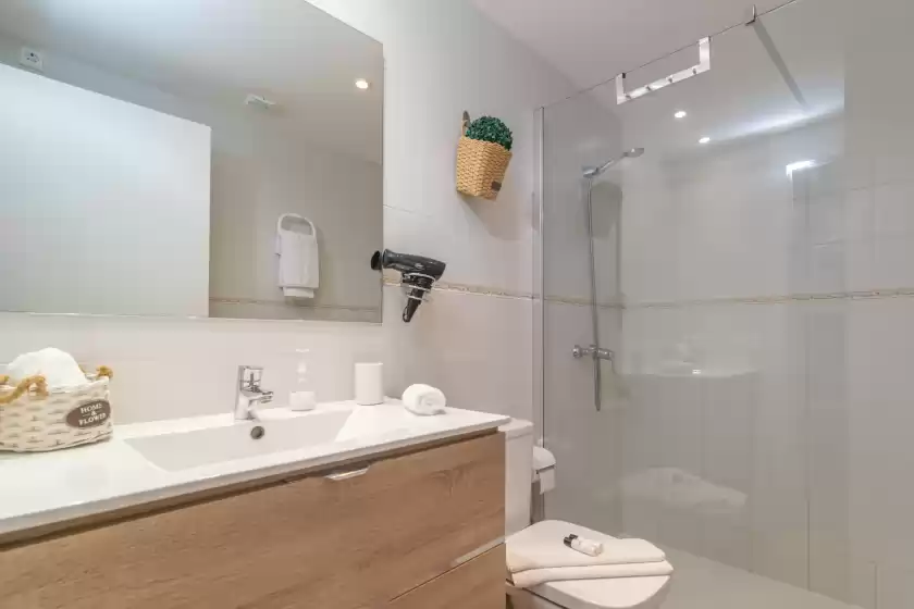 Holiday rentals in Refugi de les aguiles, Lloseta