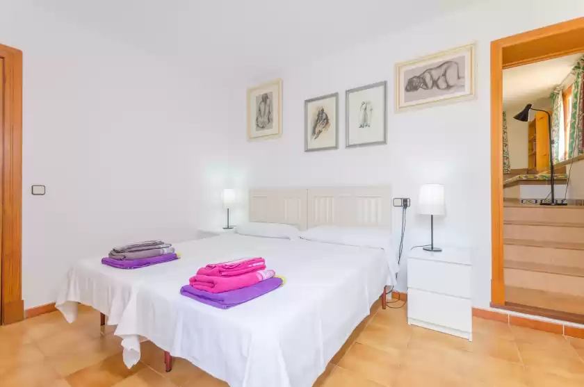 Holiday rentals in Can pere vell, Andratx