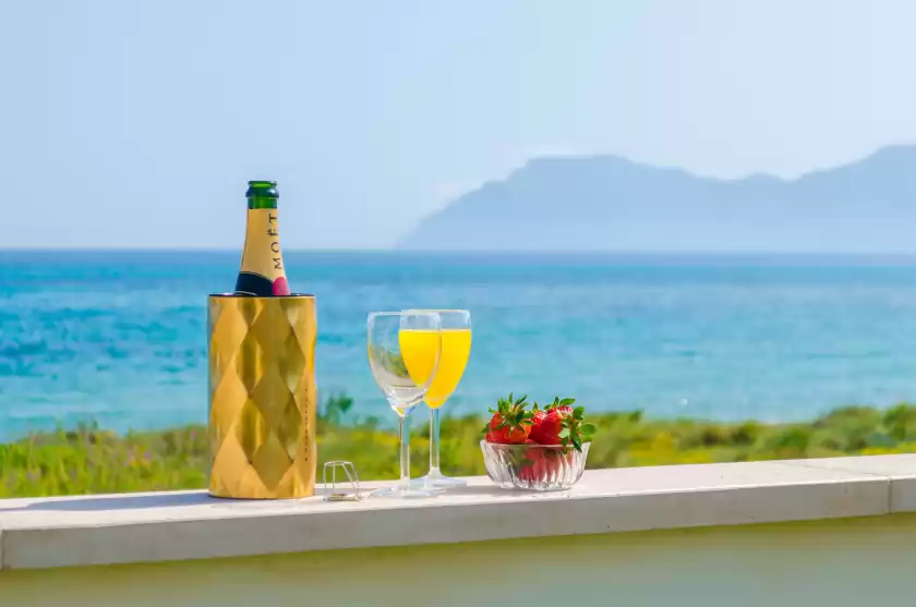 Holiday rentals in Porta de la mar, Son Serra de Marina