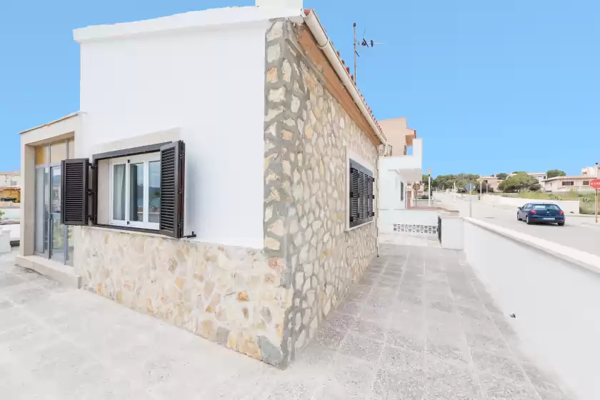 Holiday rentals in Porta de la mar, Son Serra de Marina