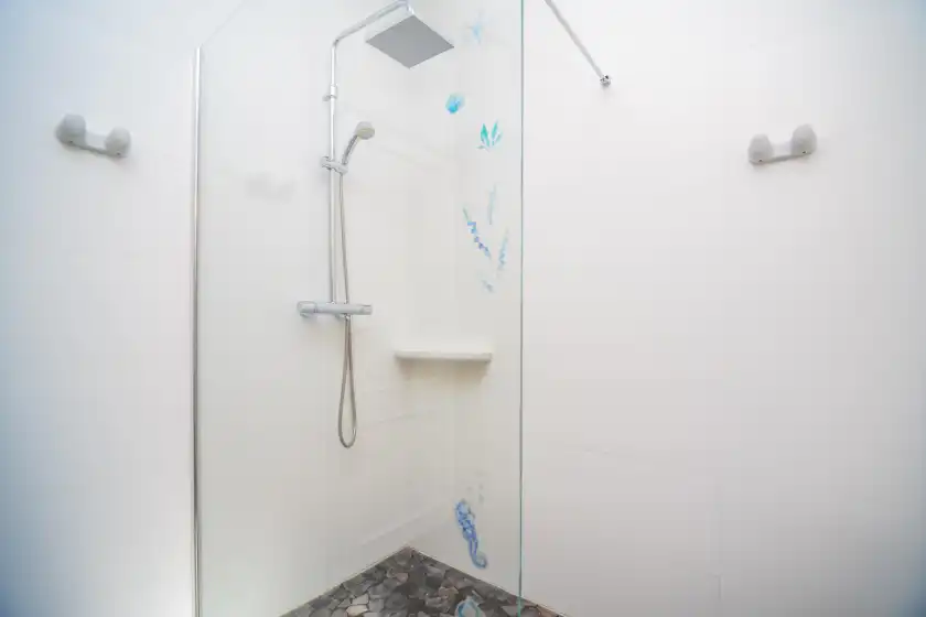 Holiday rentals in Ses penyes rotges, (antes sa penya trencada), Portopetro