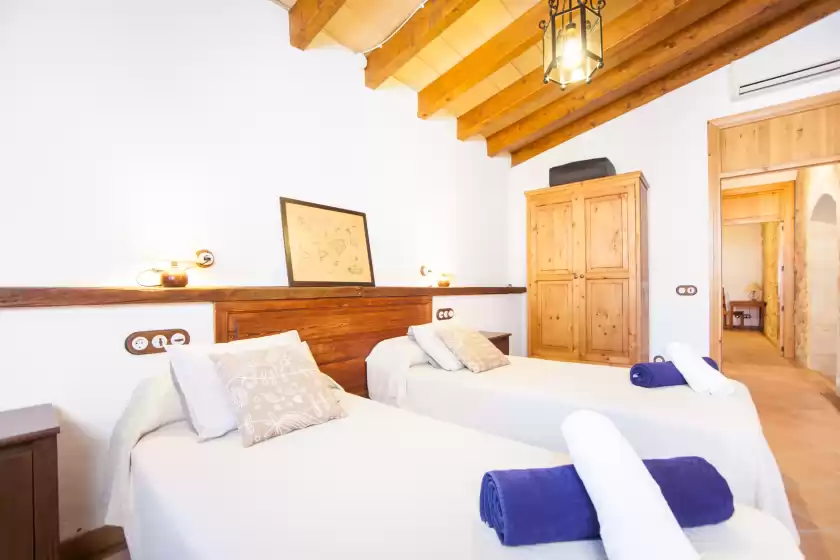 Holiday rentals in Es pont, Campanet