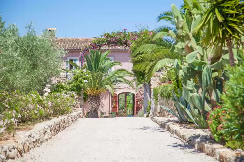 Holiday rentals in Can pina - eco arco -, Costitx