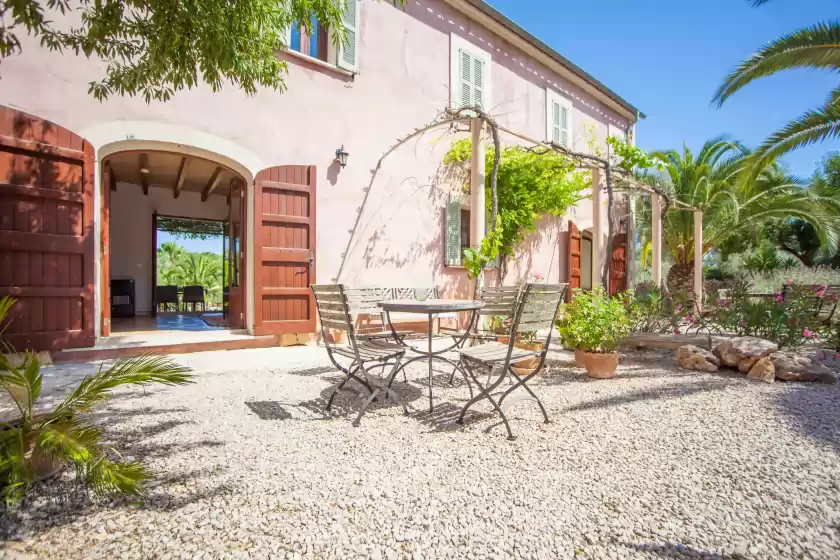 Holiday rentals in Can pina - eco arco -, Costitx