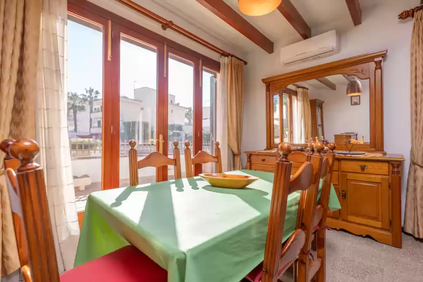 Holiday rentals in Villa xavier, Can Picafort