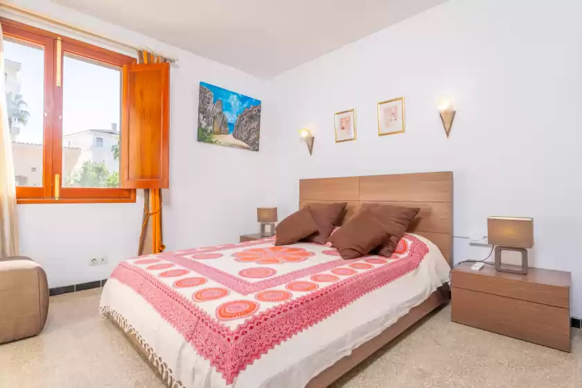 Holiday rentals in Villa xavier, Can Picafort