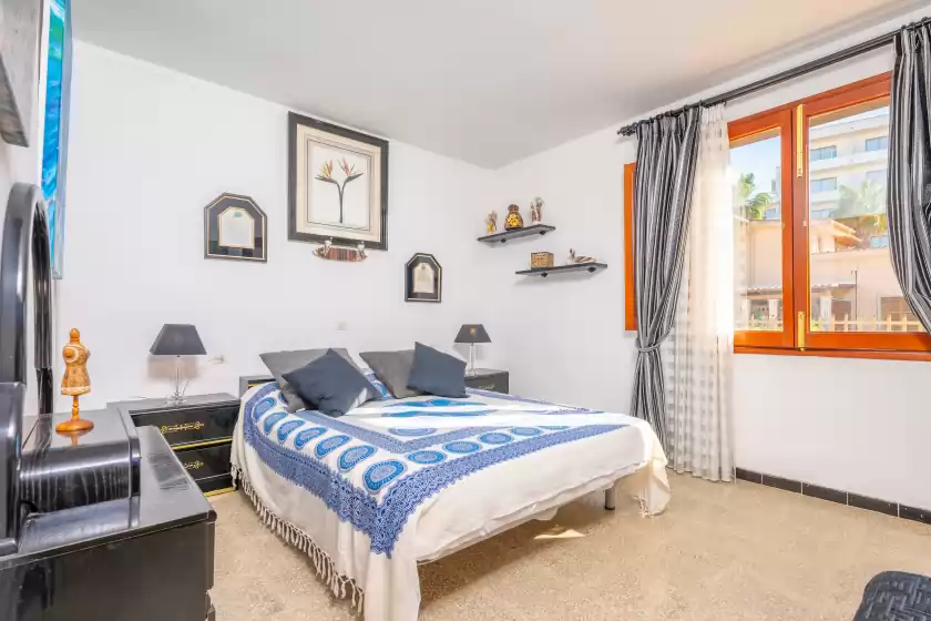 Holiday rentals in Villa xavier, Can Picafort