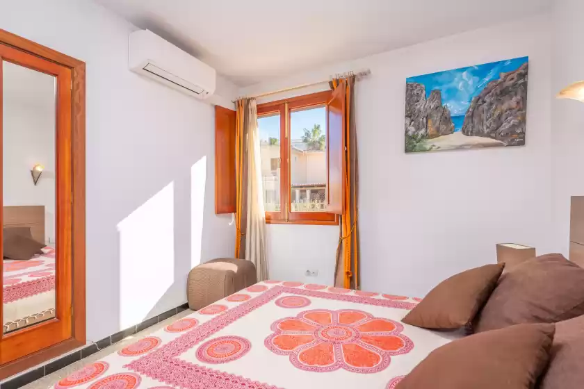 Holiday rentals in Villa xavier, Can Picafort