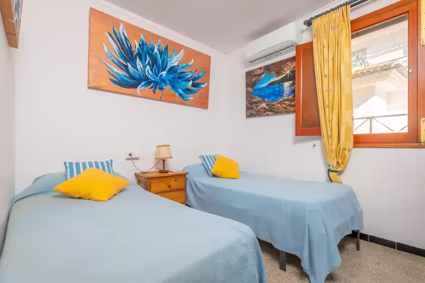 Holiday rentals in Villa xavier, Can Picafort