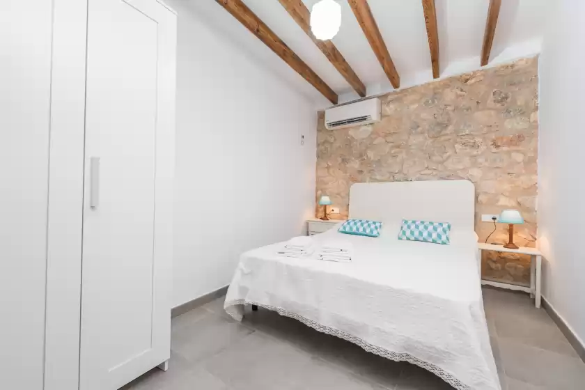 Holiday rentals in Can diana, Campanet