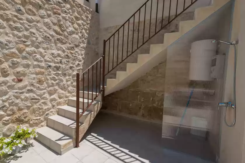 Holiday rentals in Can diana, Campanet