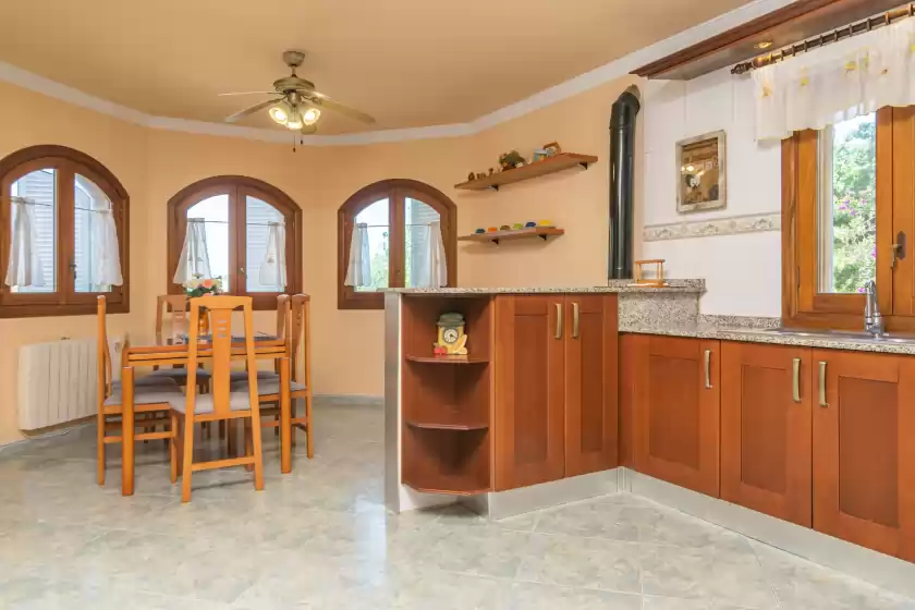 Holiday rentals in Villa son serra, Son Serra de Marina