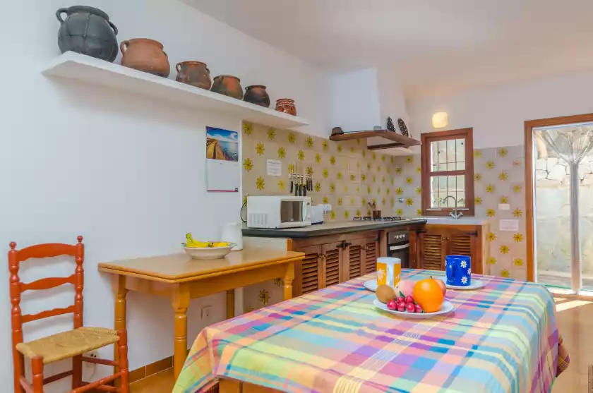 Holiday rentals in Can bolei, Sant Elm