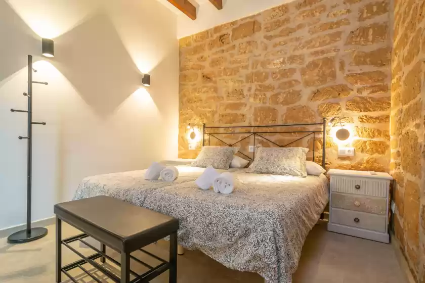 Holiday rentals in Sa punta (sa punta bertumins), ses Salines