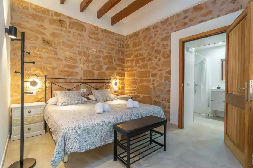 Holiday rentals in Sa punta (sa punta bertumins), ses Salines