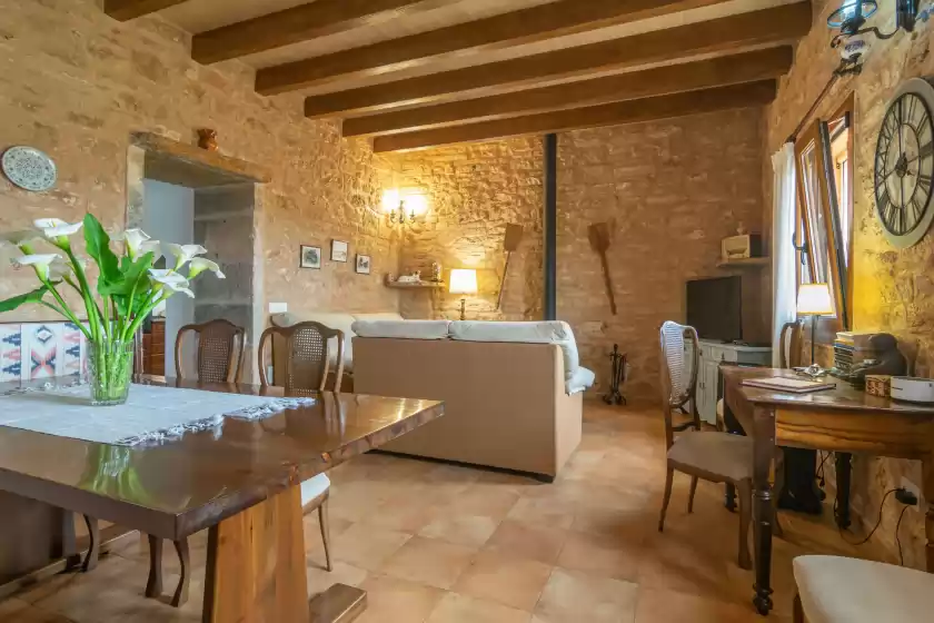 Holiday rentals in Sa punta (sa punta bertumins), ses Salines