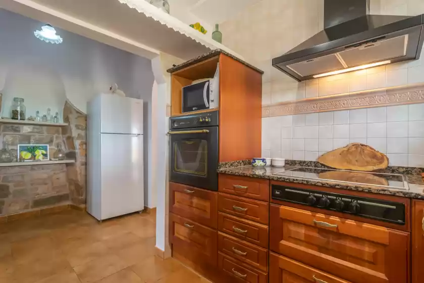 Holiday rentals in Sa punta (sa punta bertumins), ses Salines