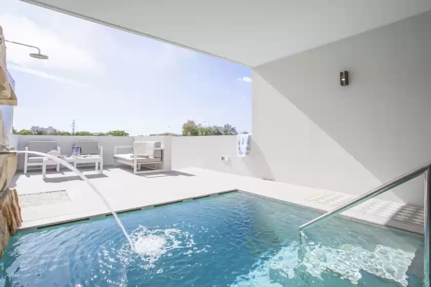 Holiday rentals in S'aigua 5, s'Illot