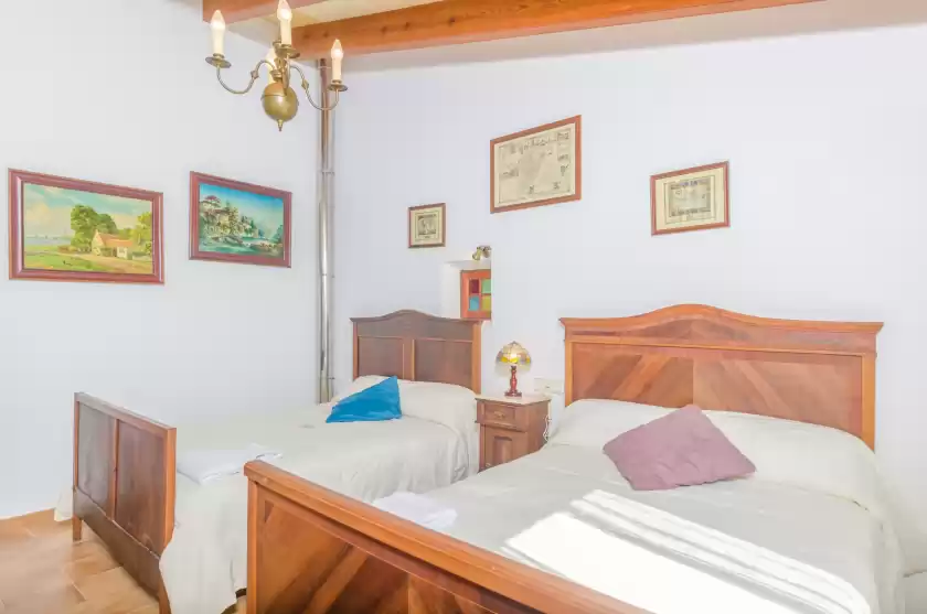 Holiday rentals in Es pujols, Campanet
