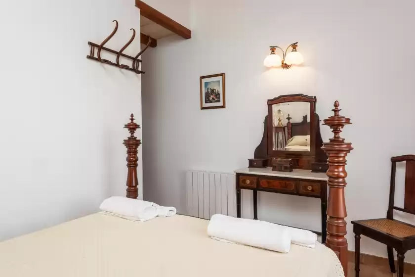 Holiday rentals in Es pujols, Campanet