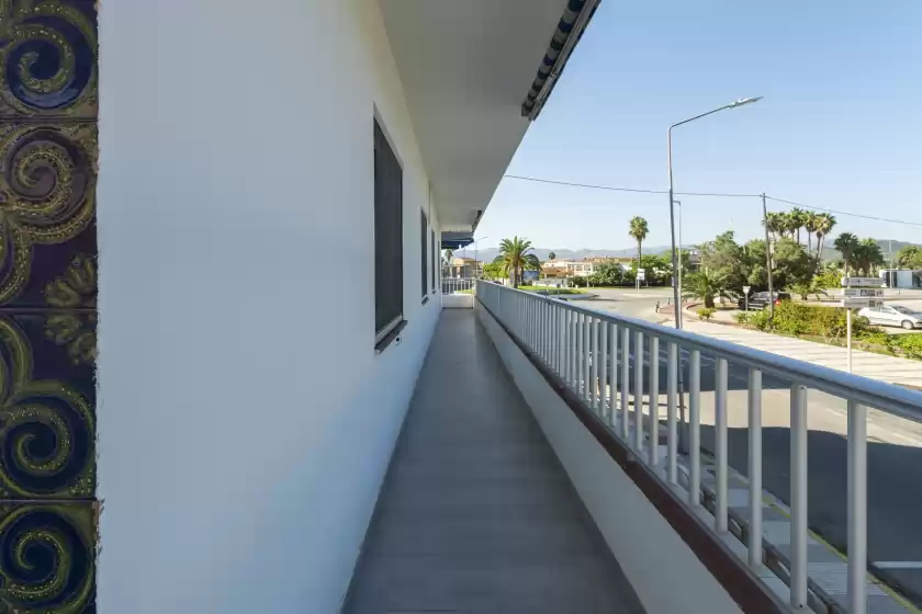 Holiday rentals in Cotton,