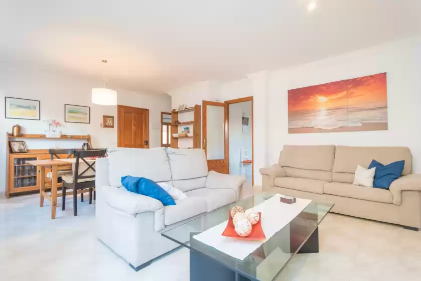 Holiday rentals in Can joan, Cala Figuera