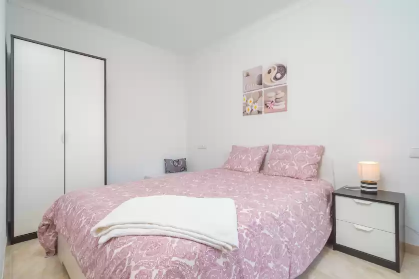 Holiday rentals in Can joan, Cala Figuera