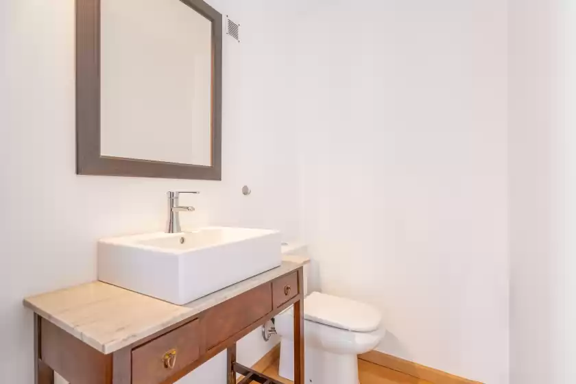 Holiday rentals in Can salvador, Moscari