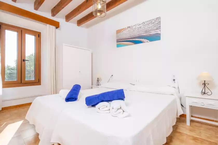 Holiday rentals in Can salvador, Moscari