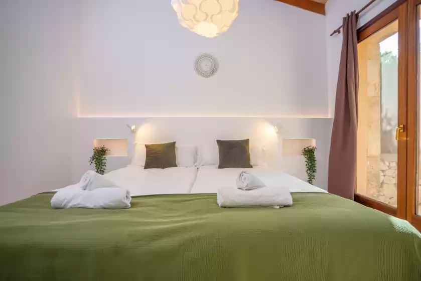 Holiday rentals in Sa punta, Son Carrió