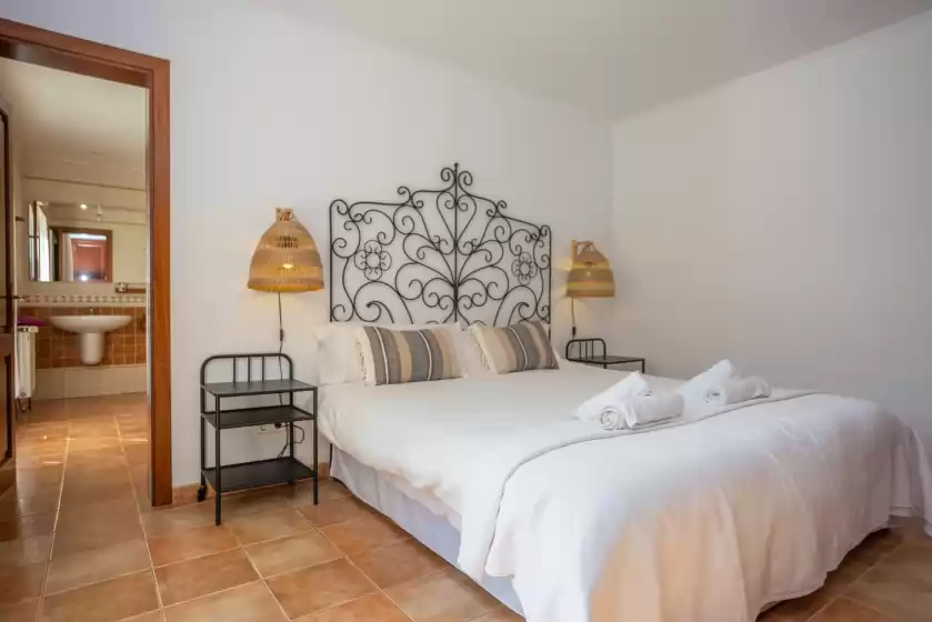 Holiday rentals in Sa punta, Son Carrió