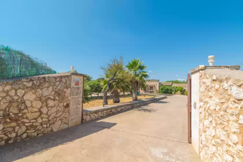 Holiday rentals in Sa punta, Son Carrió