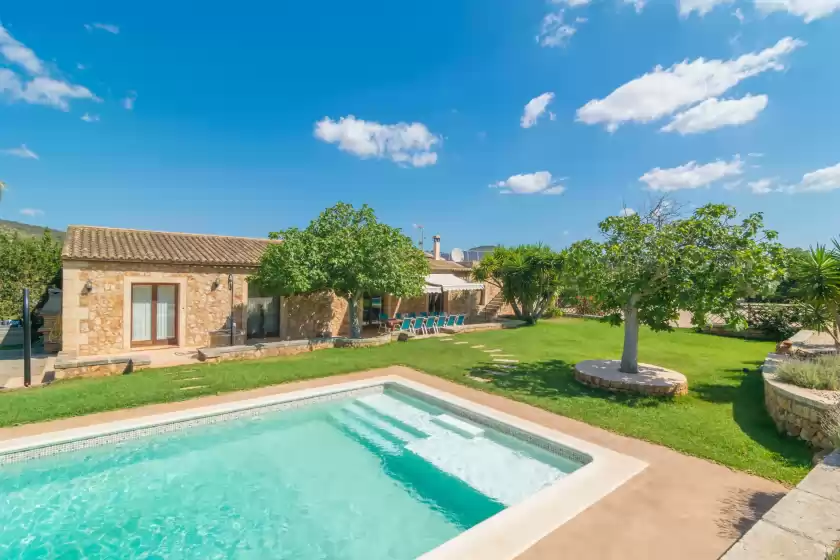 Holiday rentals in Sa punta, Son Carrió