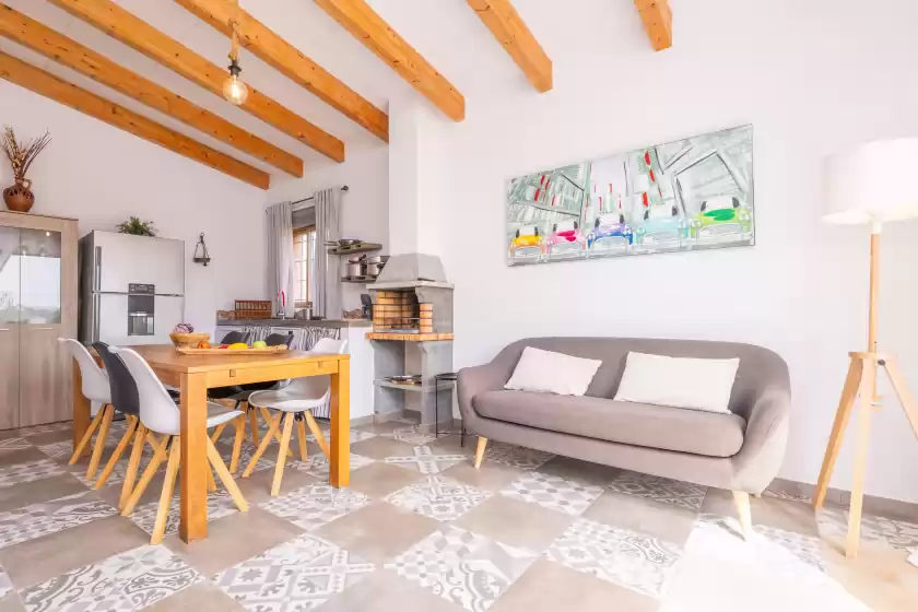 Holiday rentals in Can potdir, Ariany