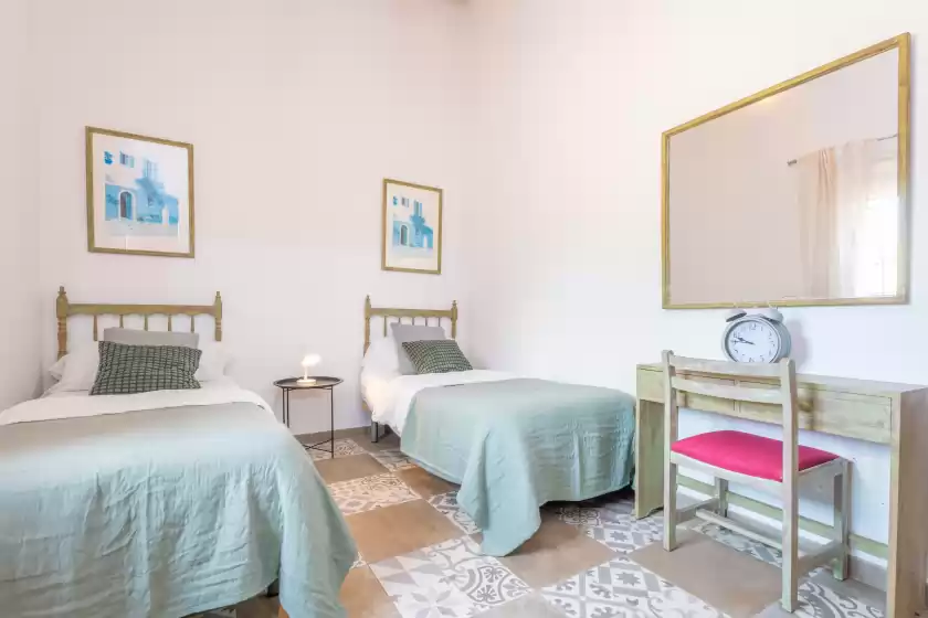 Holiday rentals in Can potdir, Ariany