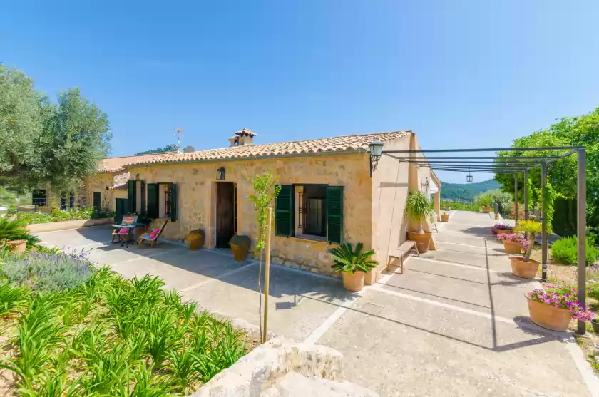 Holiday rentals in Cas garriguer, Andratx