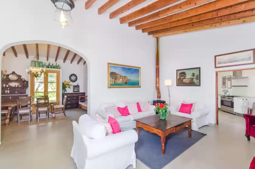 Holiday rentals in Cas garriguer, Andratx