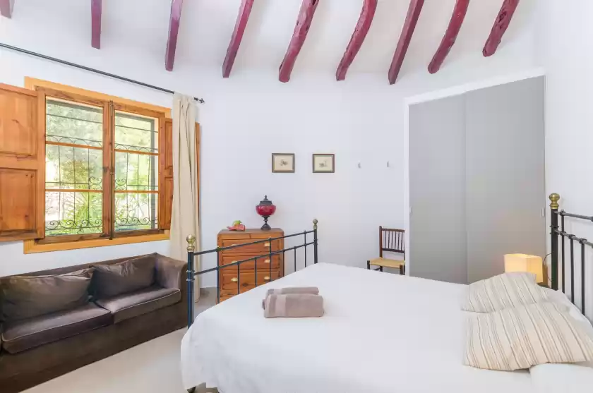 Holiday rentals in Cas garriguer, Andratx