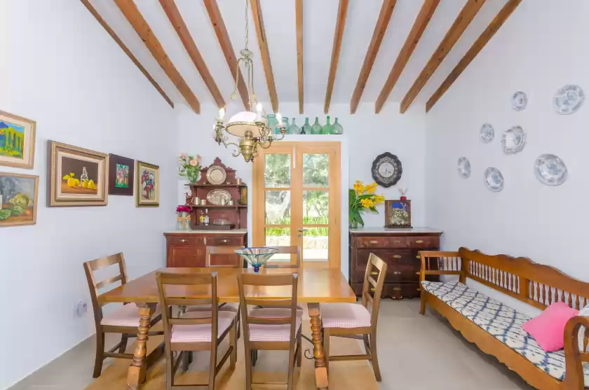 Holiday rentals in Cas garriguer, Andratx