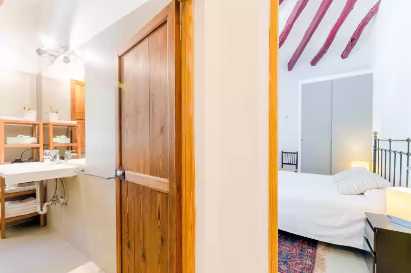 Holiday rentals in Cas garriguer, Andratx
