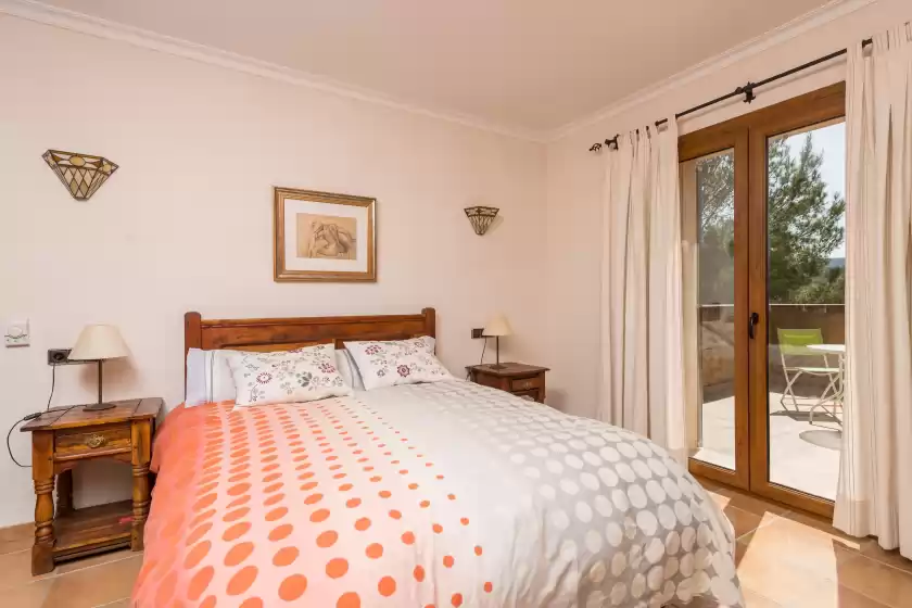 Holiday rentals in S'aguait, Portocolom