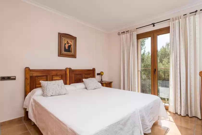 Holiday rentals in S'aguait, Portocolom