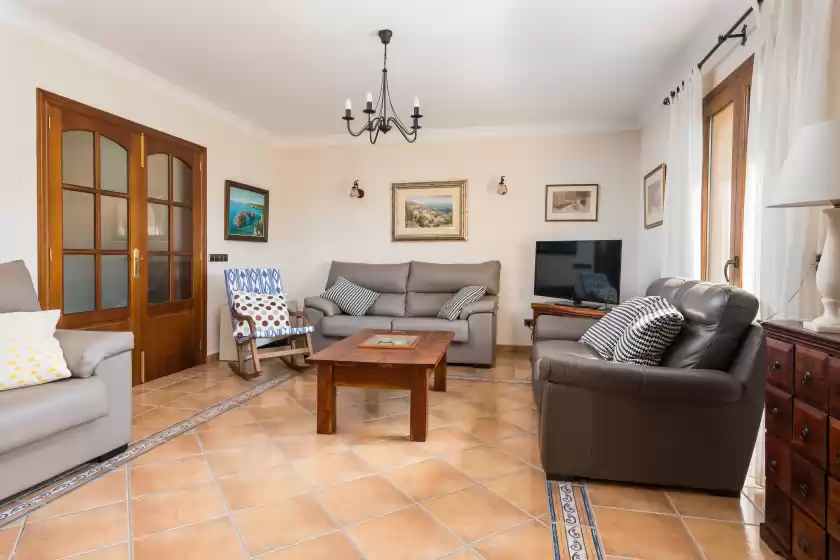 Holiday rentals in S'aguait, Portocolom
