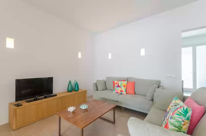 Holiday rentals in Na valenta, Artà