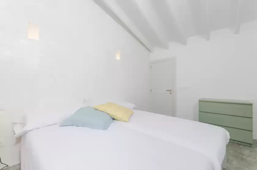 Holiday rentals in Na valenta, Artà