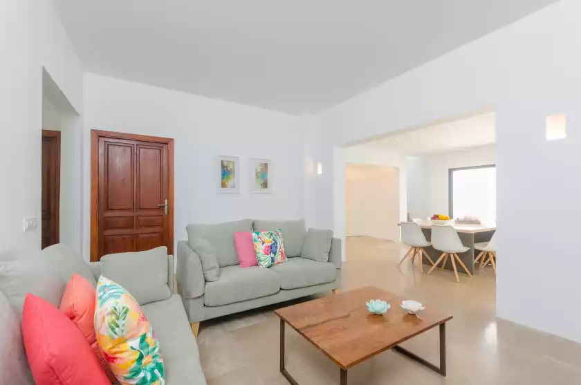 Holiday rentals in Na valenta, Artà