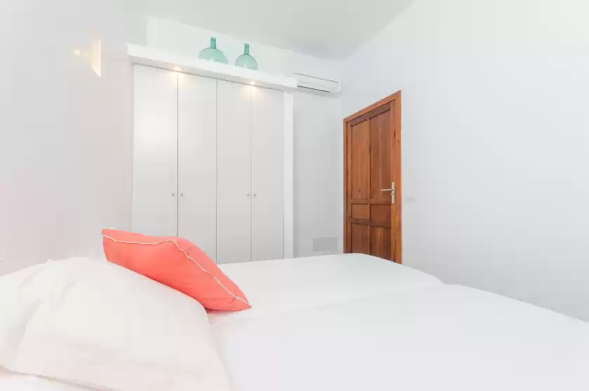 Holiday rentals in Na valenta, Artà