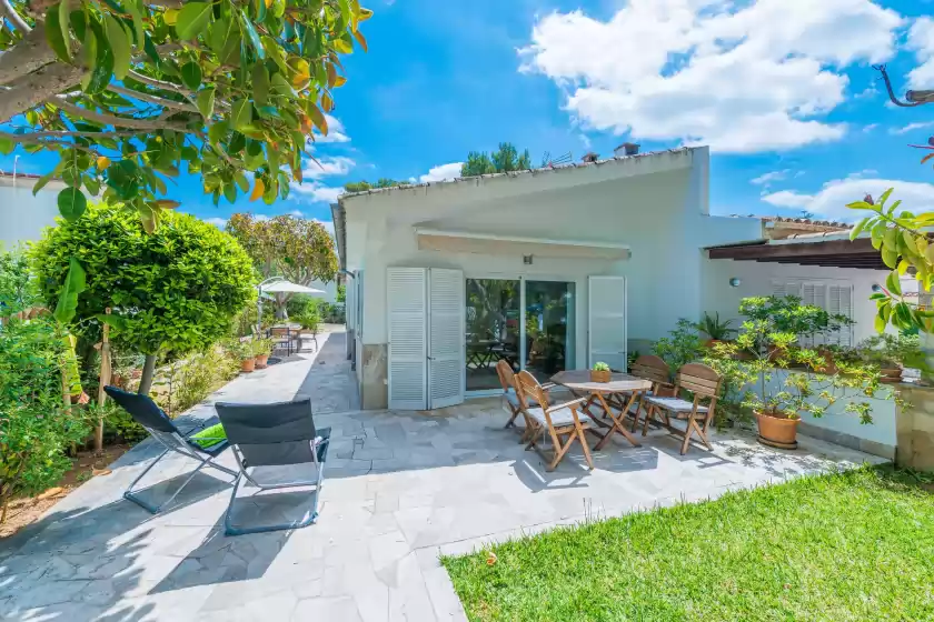 Holiday rentals in Can garreta